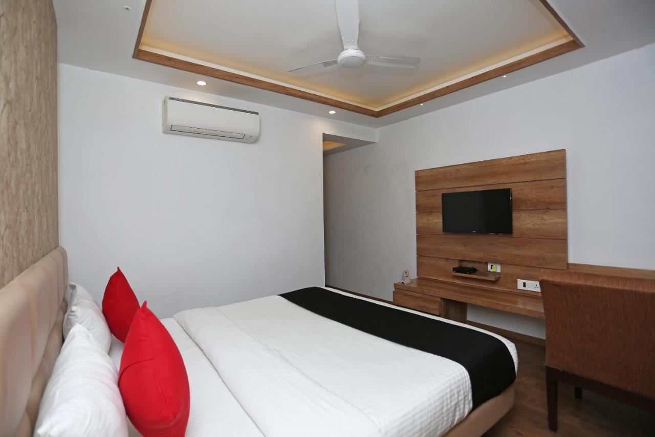 Hotel Yelchiko Varanasi Ngoại thất bức ảnh