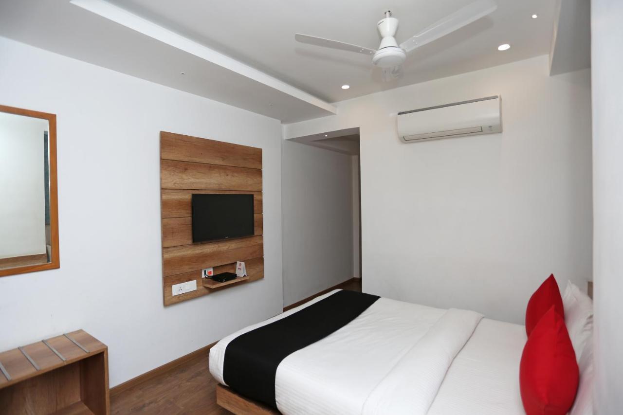 Hotel Yelchiko Varanasi Ngoại thất bức ảnh
