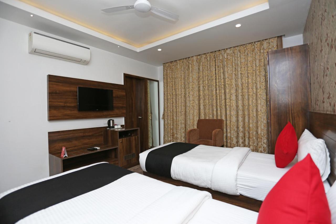 Hotel Yelchiko Varanasi Ngoại thất bức ảnh